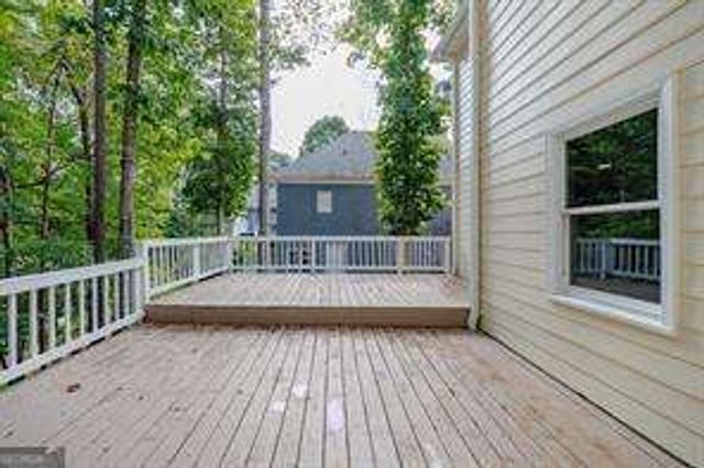 819 Bermuda Run, Woodstock, GA 30189