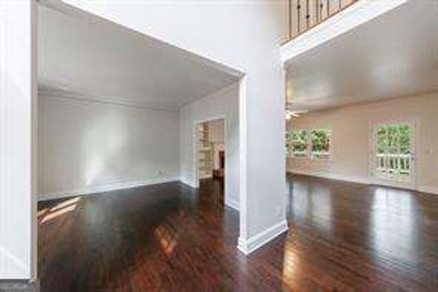 819 Bermuda Run, Woodstock, GA 30189