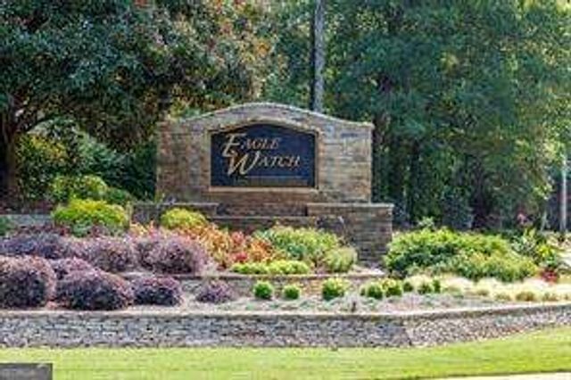 819 Bermuda Run, Woodstock, GA 30189