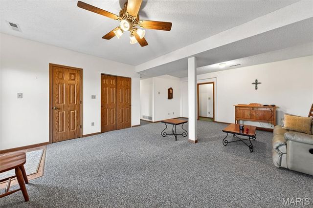 9420 Easy Street, Hillsboro, MO 63050