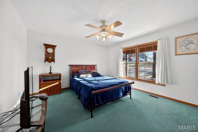 9420 Easy Street, Hillsboro, MO 63050