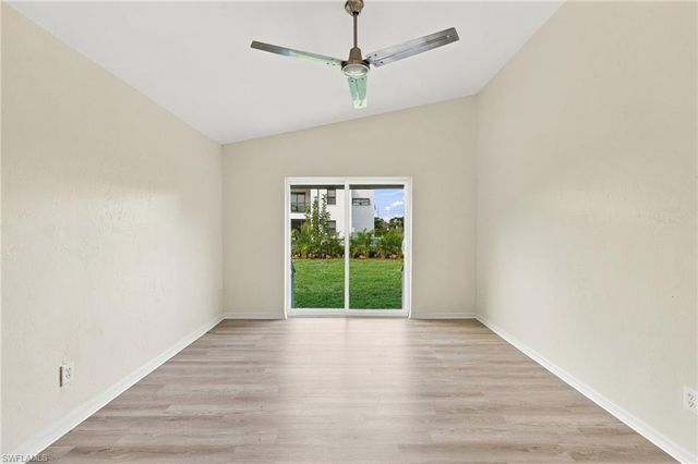 906 SW 7th CT, Cape Coral, FL 33991