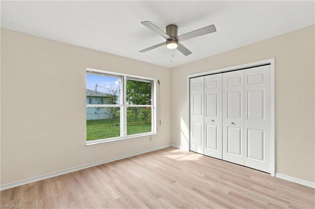 906 SW 7th CT, Cape Coral, FL 33991