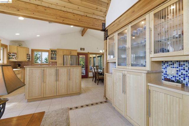 6064 Heron Dr., Coulterville, CA 95311