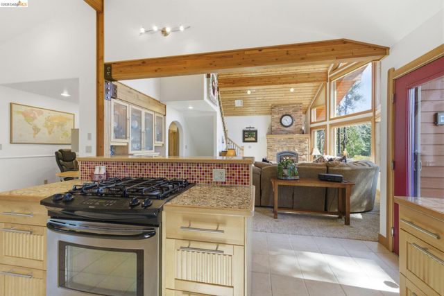 6064 Heron Dr., Coulterville, CA 95311