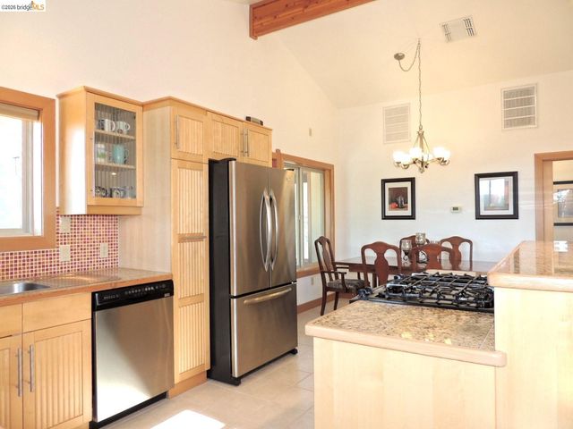 6064 Heron Dr., Coulterville, CA 95311