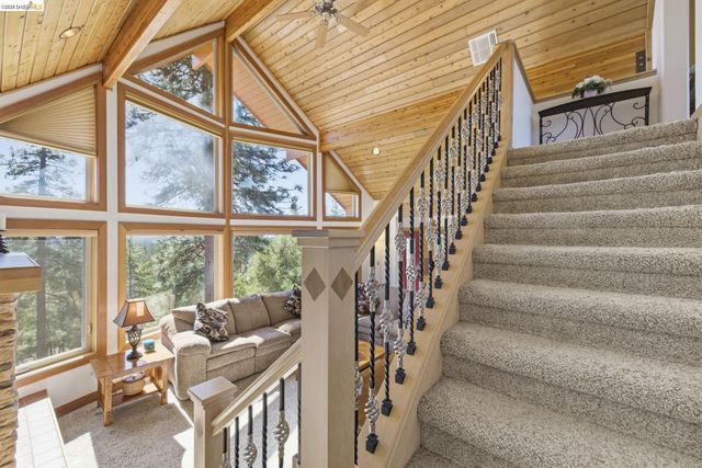 6064 Heron Dr., Coulterville, CA 95311