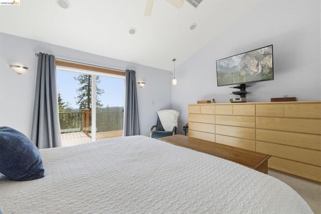 6064 Heron Dr., Coulterville, CA 95311