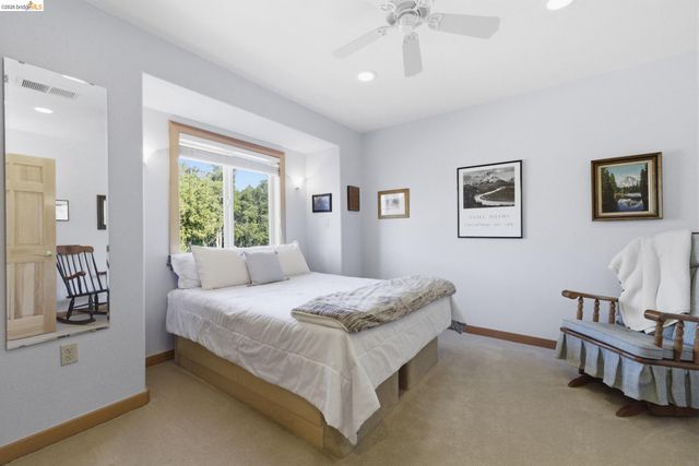 6064 Heron Dr., Coulterville, CA 95311