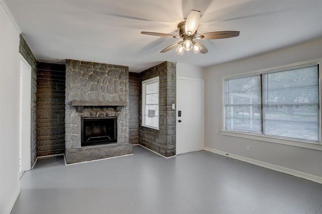 1009 15th Avenue N, Texas City, TX 77590