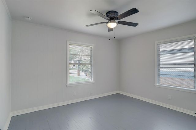 1009 15th Avenue N, Texas City, TX 77590