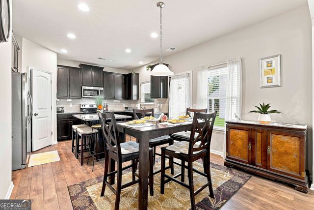 117 Thomaston St, Newnan, GA 30263