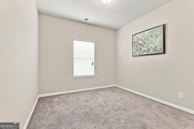 117 Thomaston St, Newnan, GA 30263