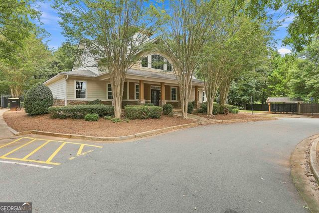 117 Thomaston St, Newnan, GA 30263