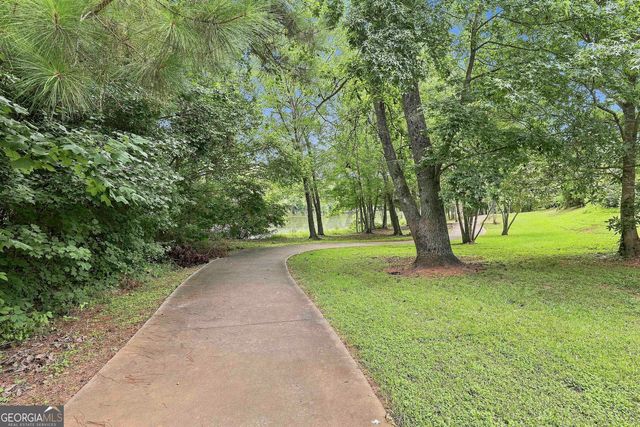 117 Thomaston St, Newnan, GA 30263