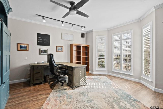 2306 Kingsmill Cir., Tyler, TX 75703