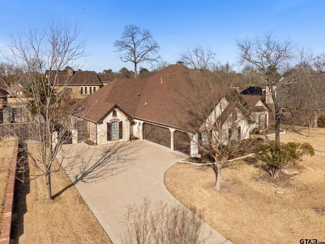 2306 Kingsmill Cir., Tyler, TX 75703