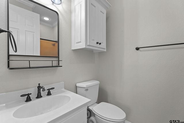 2306 Kingsmill Cir., Tyler, TX 75703