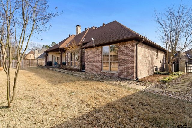 2306 Kingsmill Cir., Tyler, TX 75703