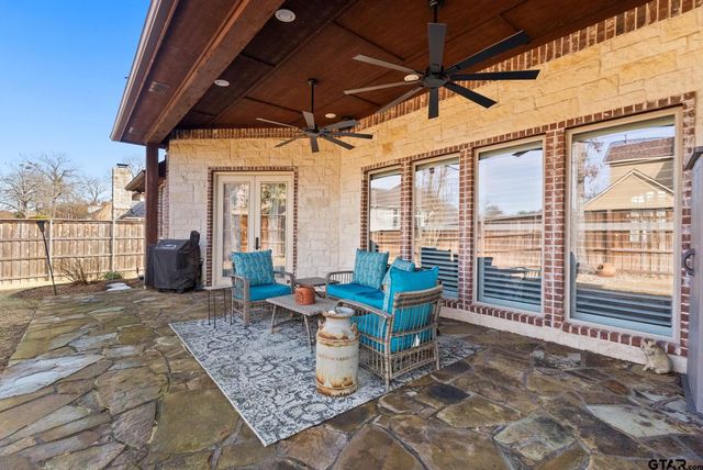 2306 Kingsmill Cir., Tyler, TX 75703