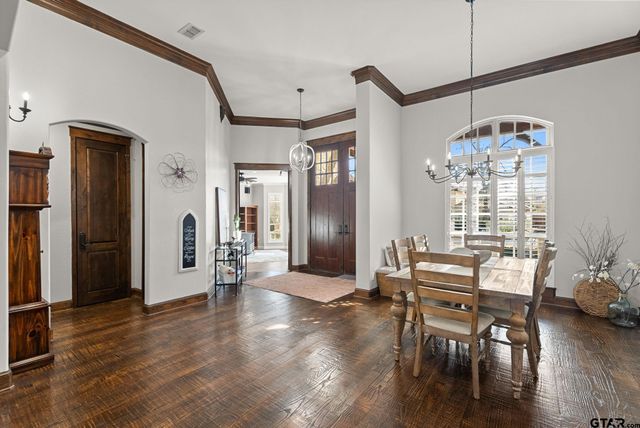 2306 Kingsmill Cir., Tyler, TX 75703