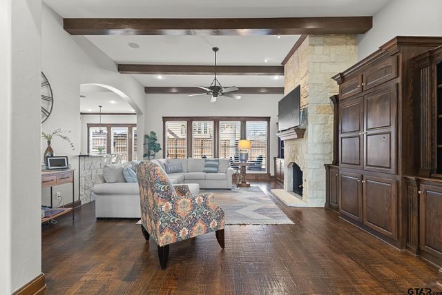 2306 Kingsmill Cir., Tyler, TX 75703