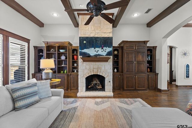 2306 Kingsmill Cir., Tyler, TX 75703