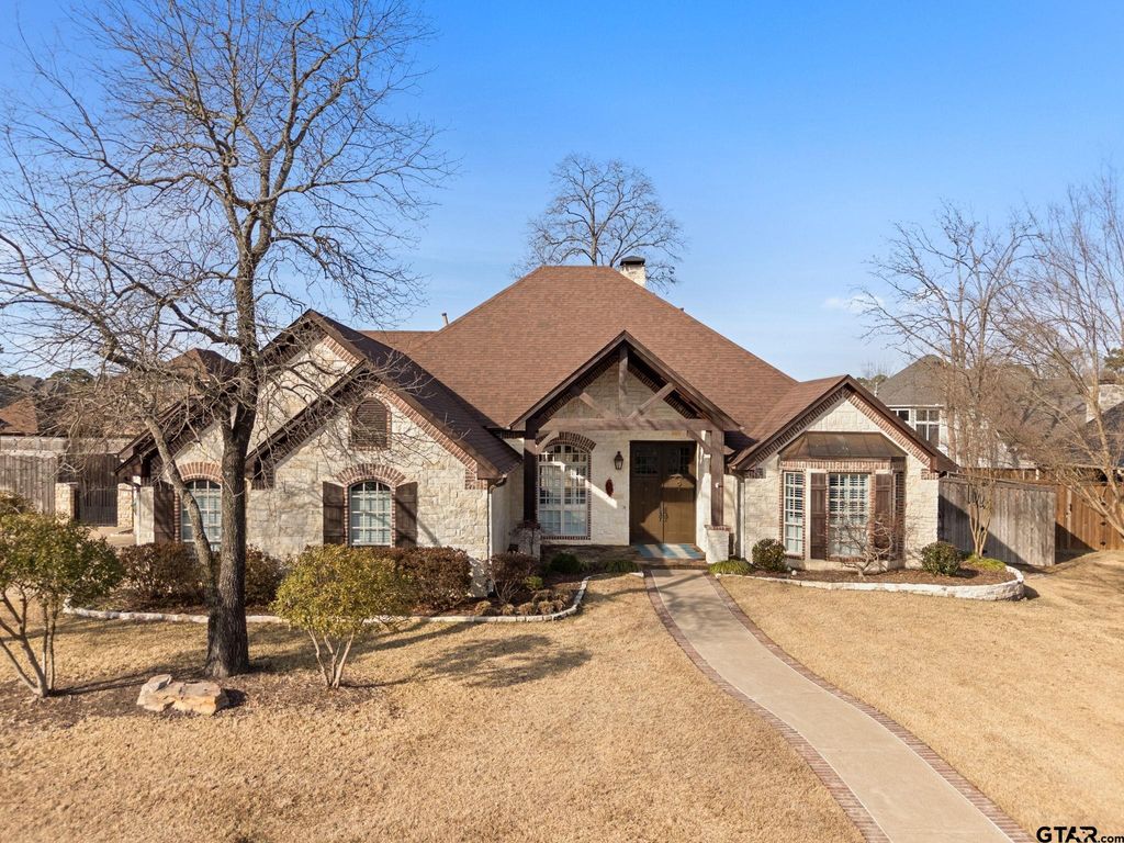 2306 Kingsmill Cir., Tyler, TX 75703