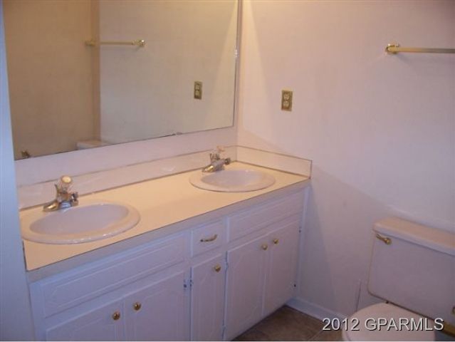 1113 Grovemont Drive G7, Greenville, NC 27834