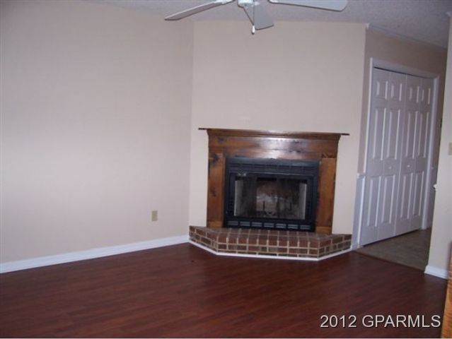 1113 Grovemont Drive G7, Greenville, NC 27834