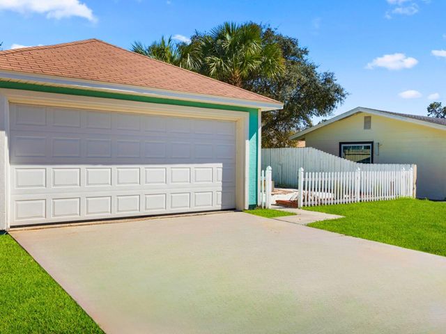 616 Lake Powell Drive, Panama City Beach, FL 32413