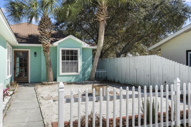 616 Lake Powell Drive, Panama City Beach, FL 32413