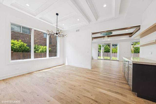 936 S Mitchell Avenue, Elmhurst, IL 60126