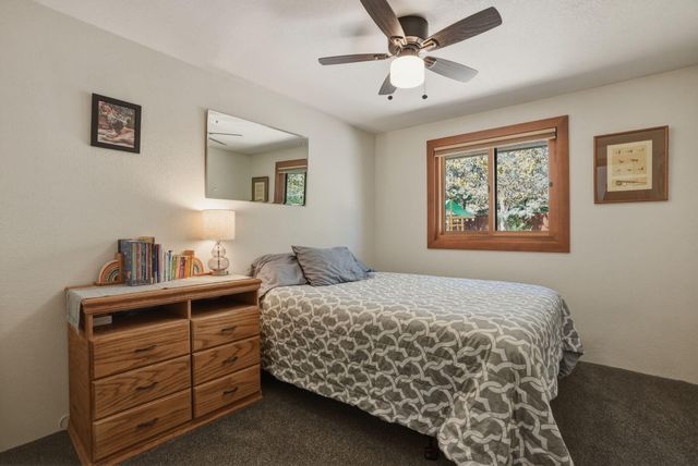 61605 Summer Shade Drive, Bend, OR 97702