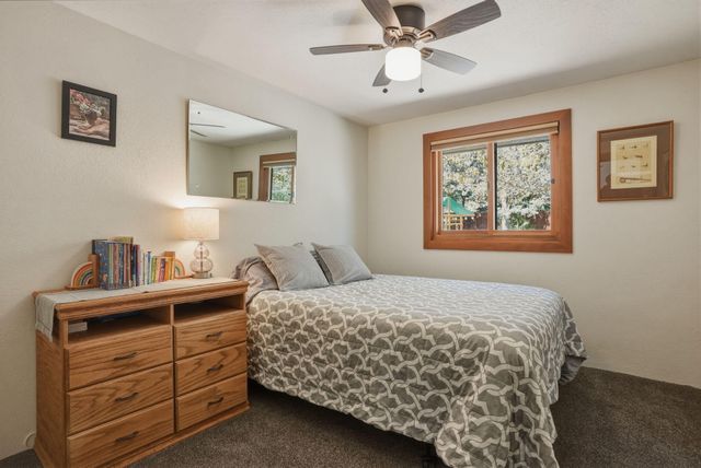 61605 Summer Shade Drive, Bend, OR 97702