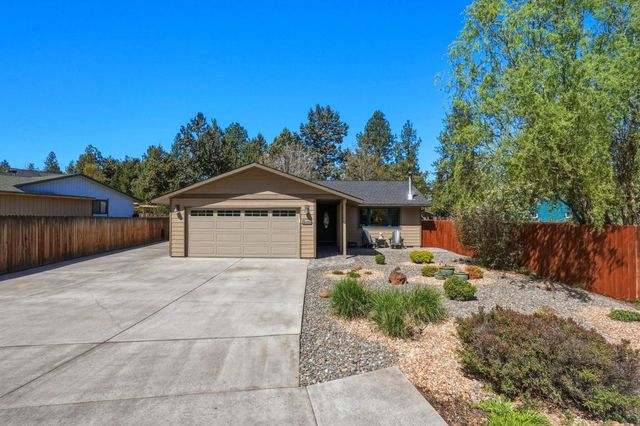 61605 Summer Shade Drive, Bend, OR 97702