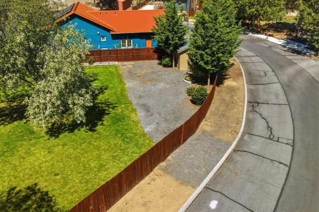 61605 Summer Shade Drive, Bend, OR 97702