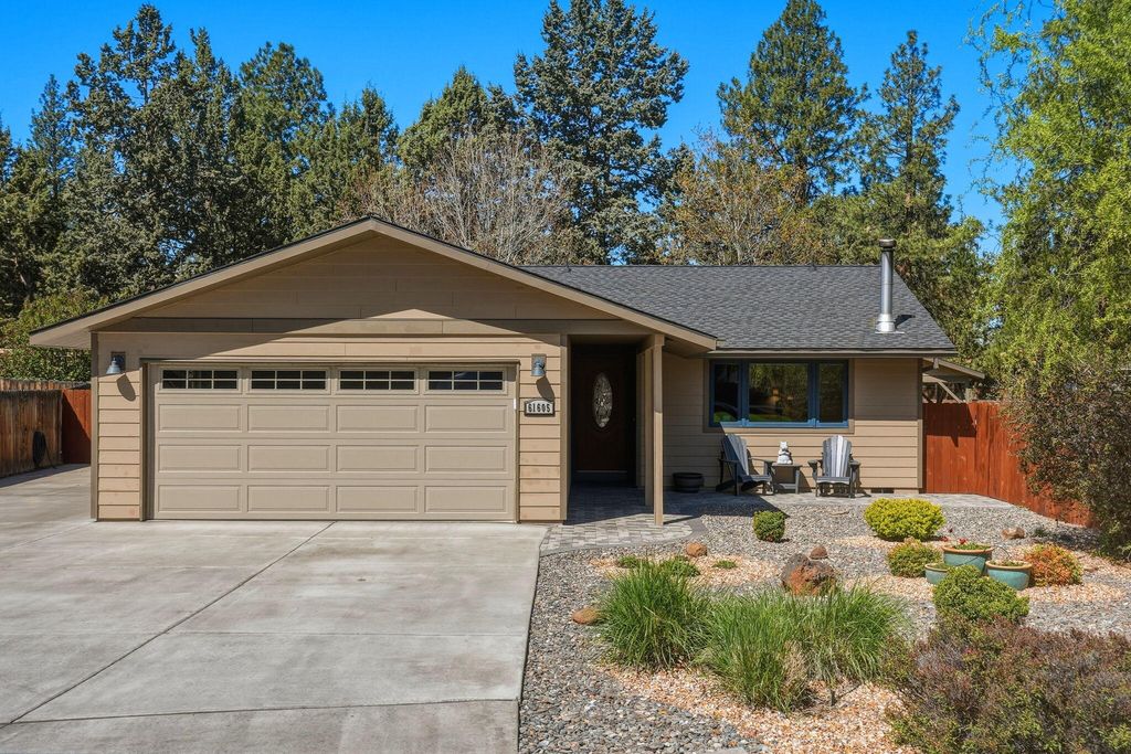 61605 Summer Shade Drive, Bend, OR 97702