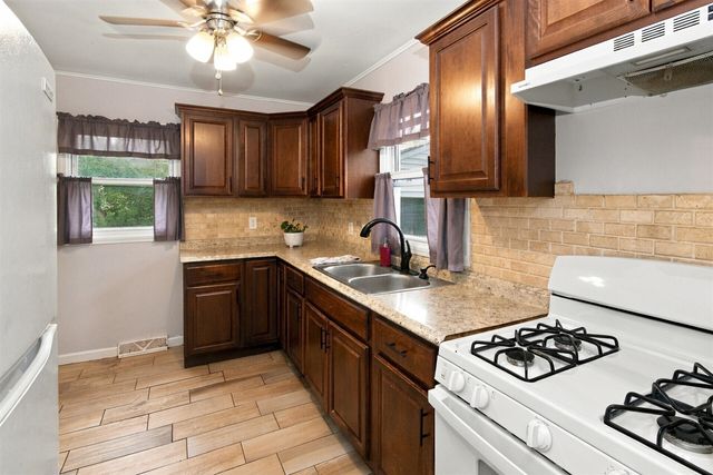 211 W Ainsworth Street, Ypsilanti, MI 48197