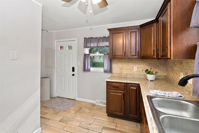 211 W Ainsworth Street, Ypsilanti, MI 48197