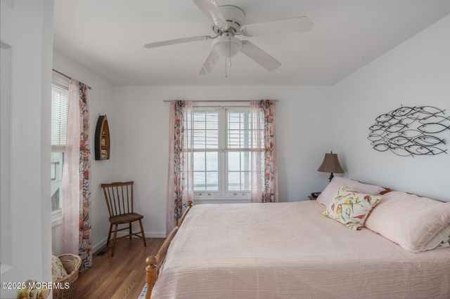 300 N Bayview Avenue N, Seaside Park, NJ 08752