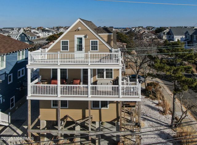 300 N Bayview Avenue N, Seaside Park, NJ 08752