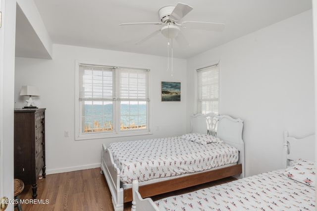 300 N Bayview Avenue N, Seaside Park, NJ 08752
