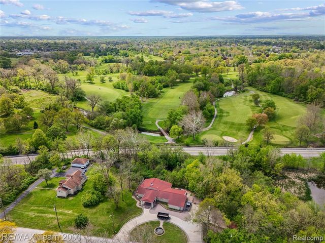 8551 Rockland Street, Dearborn Heights, MI 48127
