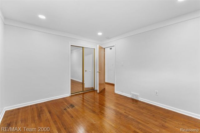 8551 Rockland Street, Dearborn Heights, MI 48127