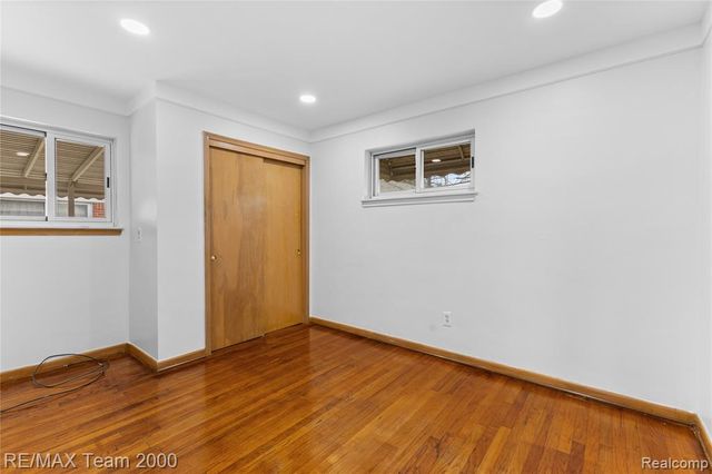 8551 Rockland Street, Dearborn Heights, MI 48127