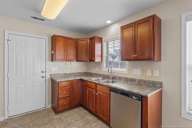 1203 Chimney Swift Drive, Fayetteville, NC 28306