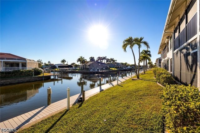 902 SW 48th TER 103, Cape Coral, FL 33914