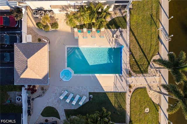 902 SW 48th TER 103, Cape Coral, FL 33914