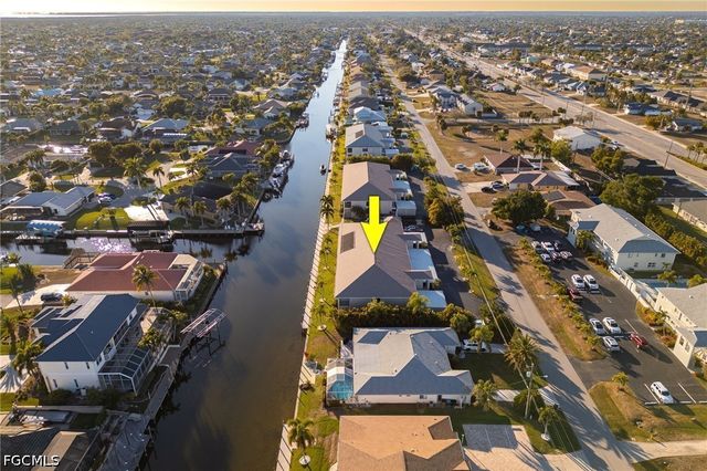 902 SW 48th TER 103, Cape Coral, FL 33914